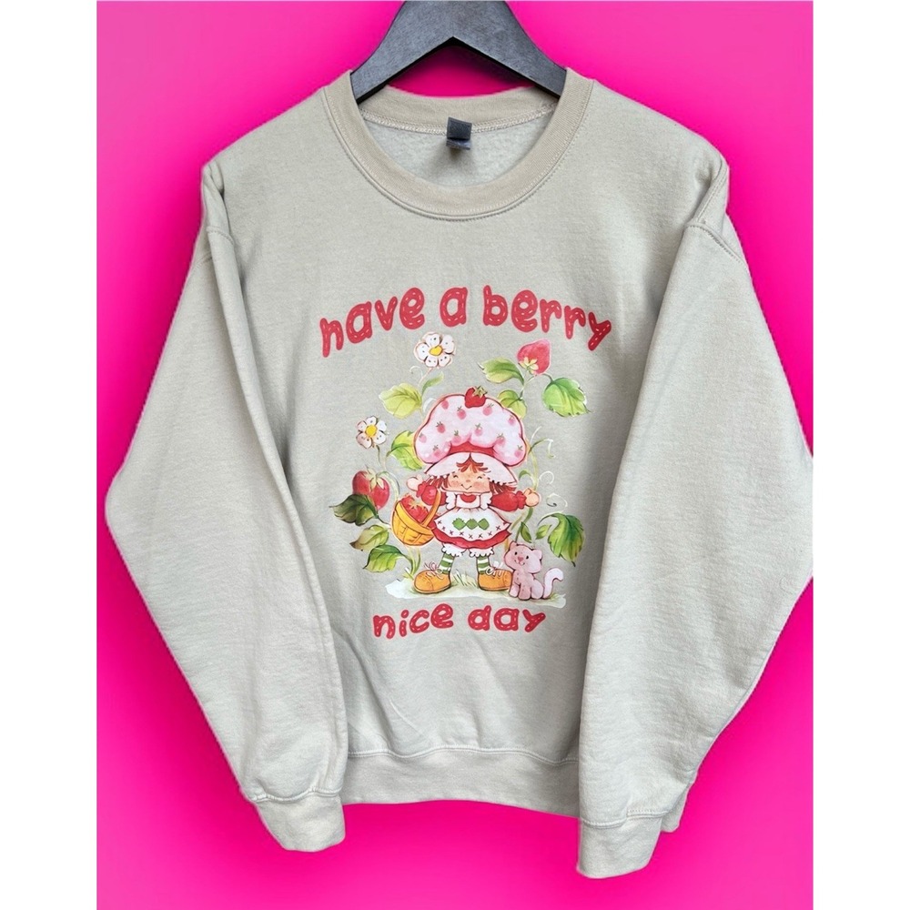 Strawberry‎ Shortcake Graphic Khaki Crewneck Sweatshirt  Sz M Oversized Fit NWOT
